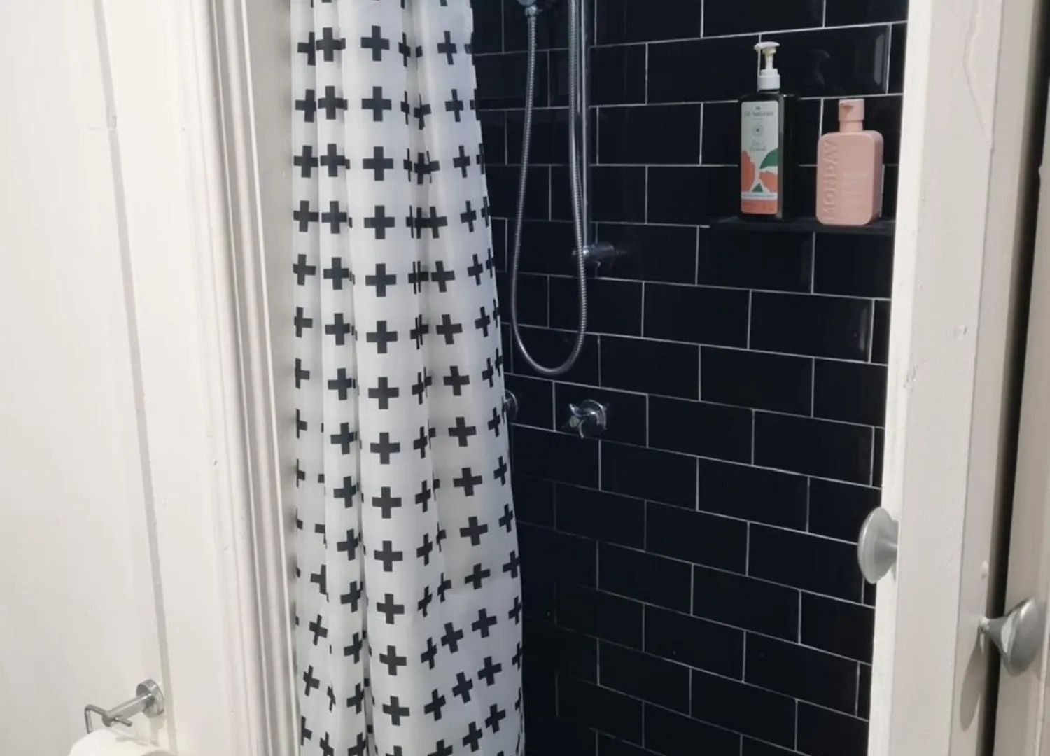 קלונדרה Small Pet Friendly Granny Flat With Paved Courtyard דירה